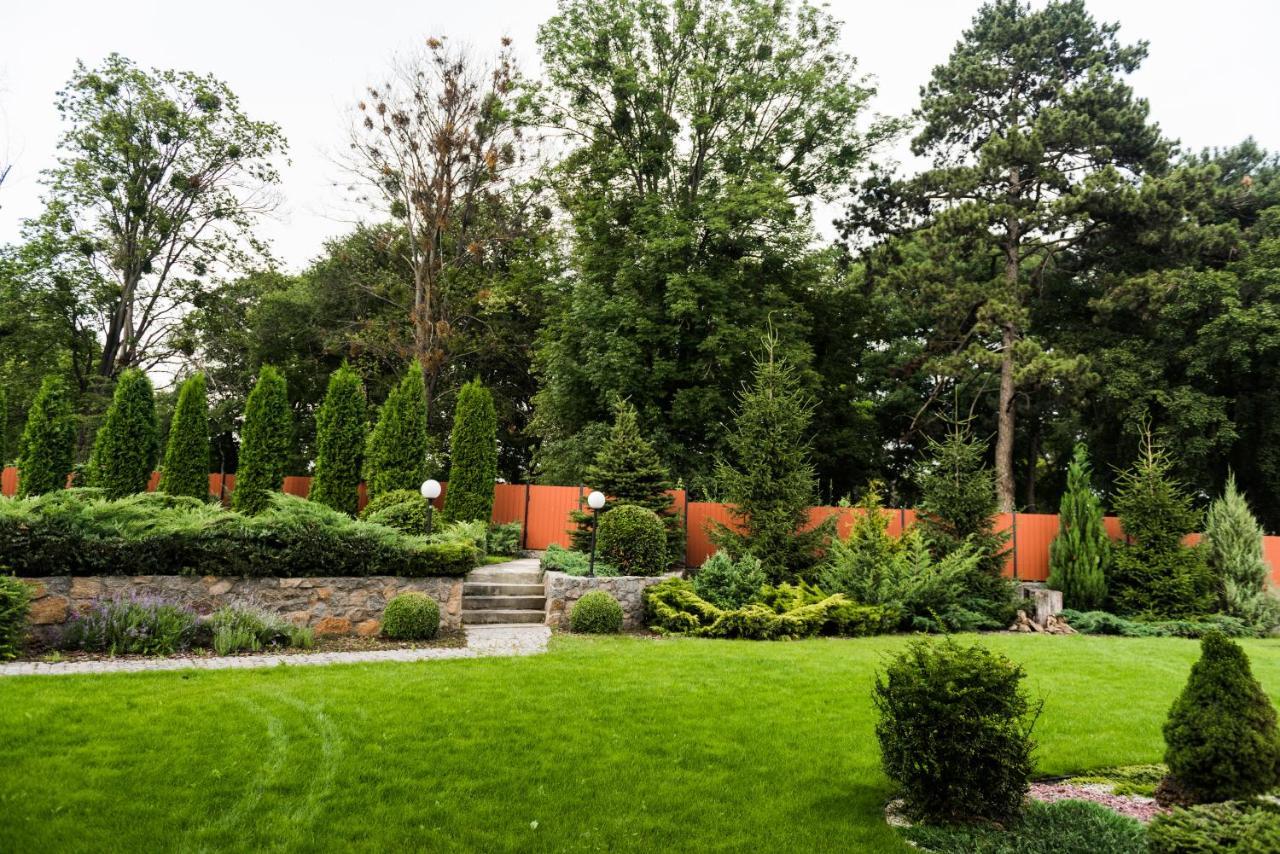 Golden park Apartments Umanʼ Eksteriør billede